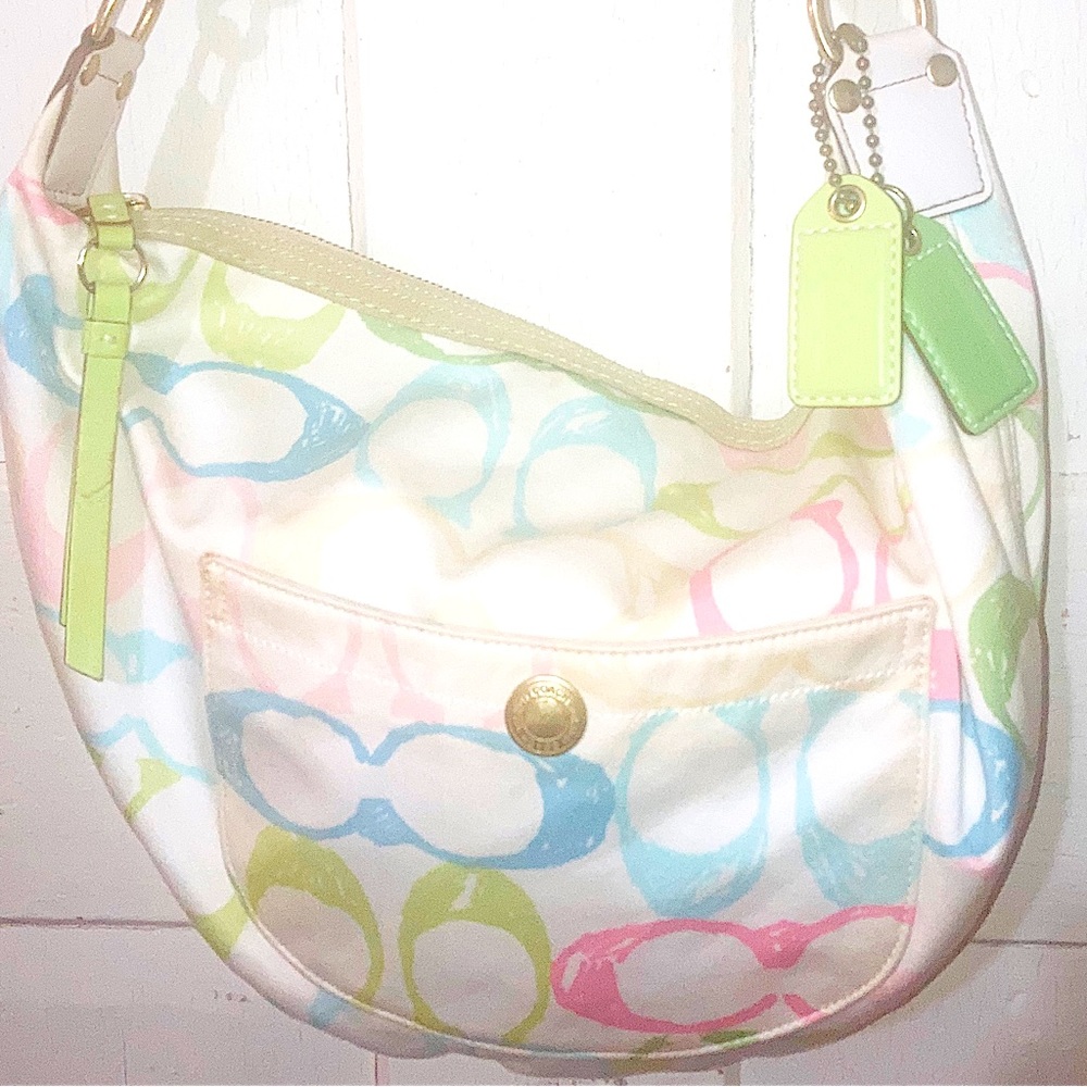 Coach shoulder purse.